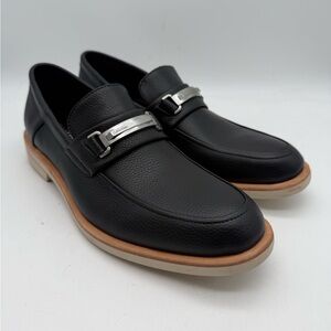 BRAND NEW Calvin Klein Yannie Leather Loafers with Silver Bit Black